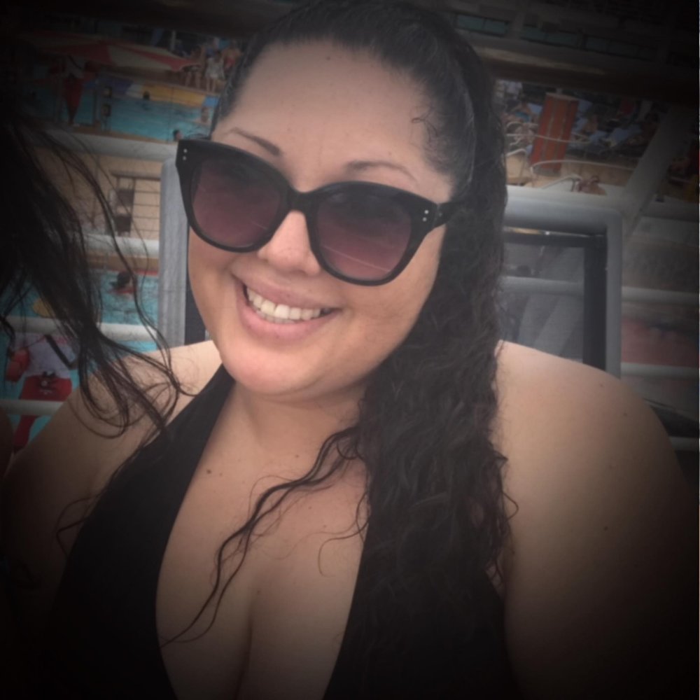 Meet your Posher, Adrianna